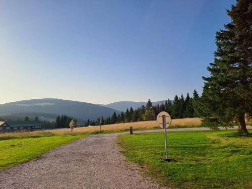 Bike & Enduro Penzion Petříkovice (Bike & Enduro Penzion Petrikovice) in ชวาเลซ