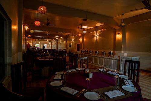 레스토랑, Royal Resort, itahari in 다란