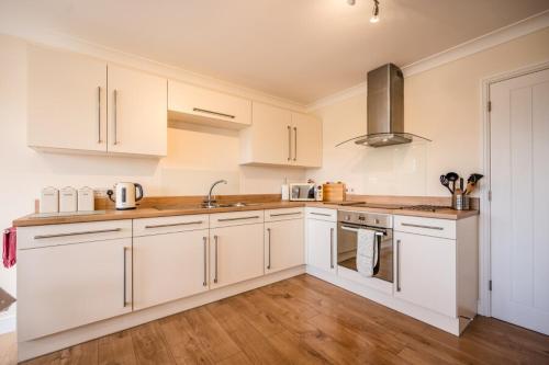 Cosy 4BR Cottage in Great Glemham Village in Hacheston
