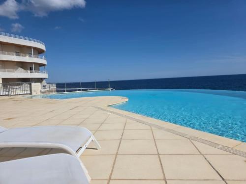 Piscine, Bel appartement avec vue mer in Le Trayas Superieur