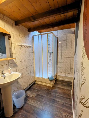 Le Chalet Cozy avec Spa - Tap to explore photos
