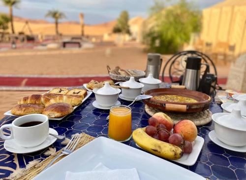 Merzouga Hamza Luxury Camp in Merdane