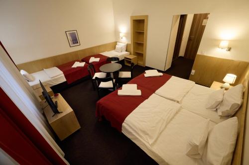 Hotel Laterum - image 10