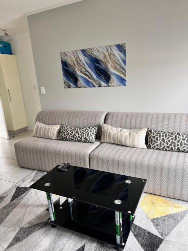 One bedroom self-catering apartment at CITY JUNCTION - image 5