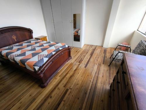 Habitacion Centrica cama Queen Salcedo in Salcedo