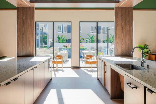 Létesítmények, Blueground Old San Leandro fitness center nr Park SFO-1931 in San Leandro (Kalifornia)