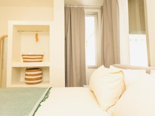 3 Bedrooms for 5 Guests in the Heart of Sathorn, Бангкок (фото 7)