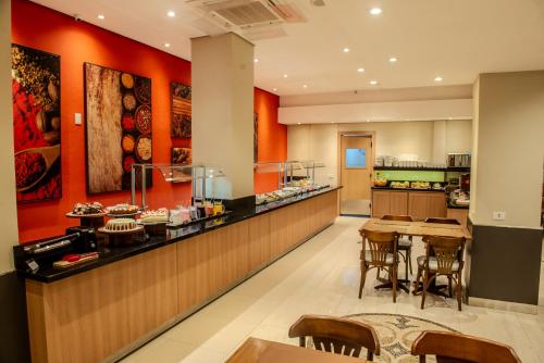 Food and beverages, Hotel Centro Europeu in Curitiba