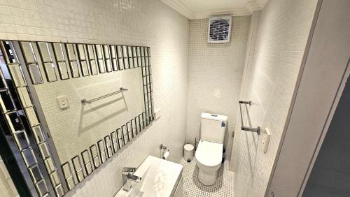 Sleek Darlinghurst 2 bed house in 