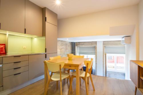 Bright 1BR with Parking in Bolhão by LovelyStay, Porto (photo 9)