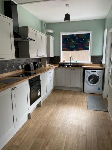 ML Short Stays - 3 Bedroom House Near BAE gîte à louer Isle of Walney