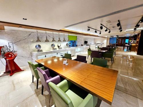 Chic Studio close to Dubai Mall with Canal Views, Dubaï