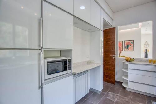 virtuvė, Zikrit Elpis 2-BR Apartment in Zikrit in Zouq El Kharab