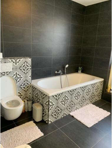 Spectacular 3Floor Town House Nearby CityCenter, Rotterdam (zdjęcie 8)