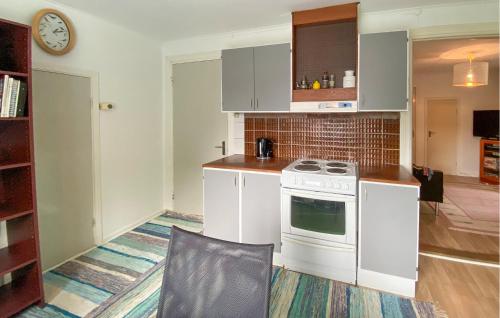 廚房, 2 Bedroom Stunning Apartment In Bodafors in 布達福什