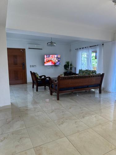 Luxury Villa with Pool, jacuzzi,Basketball and more in Villa Mella