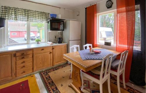 廚房, 2 Bedroom Stunning Apartment In Bodafors in 布達福什