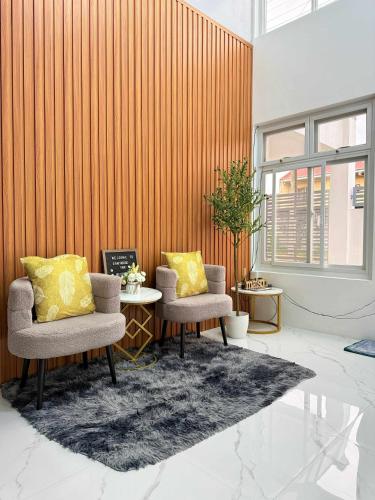 The GrayHouse Inn-Balcony,FullAc,open-space in Calumpit