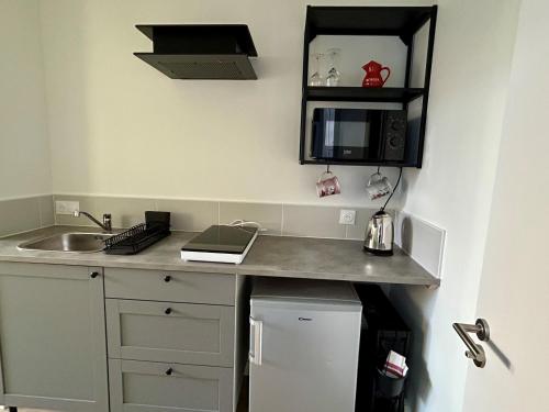 Kitchen, Studio de plain pied renove et lumineux, Beaufort-en-Anjou, proche de la Loire et de ses chateaux in La Ménitré