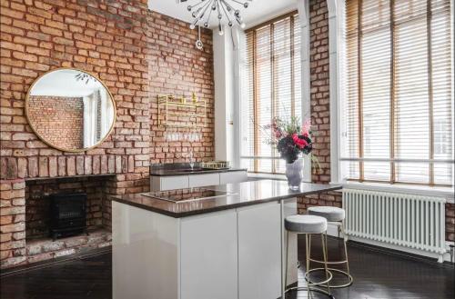 Luxury City Centre Apartment, Liverpool (photo 8)
