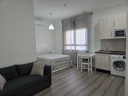 Málaga - Puerto de la Torre - Apartament (Malaga - Puerto de la Torre - Apartament) in Puerto de la Torre