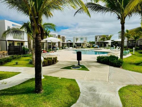 Tranquil Poolside Two BR Beach Villa in El Pajonal