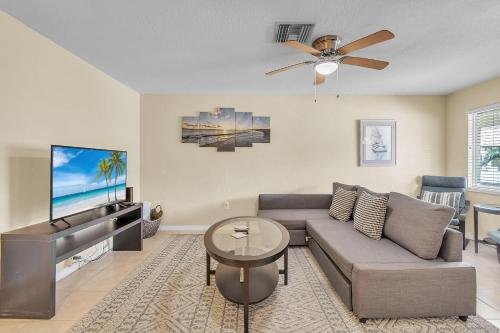 Indian Oaks #15 - Sun and Fun in Indian Rocks Beach