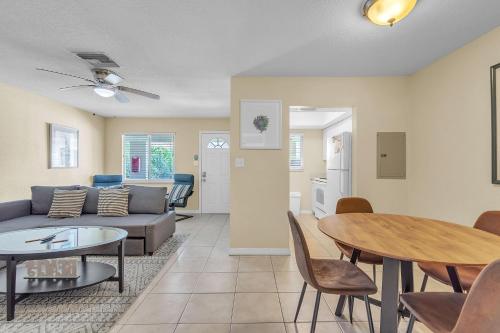 Indian Oaks #15 - Sun and Fun in Indian Rocks Beach