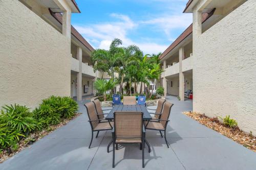 Indian Oaks #15 - Sun and Fun in Indian Rocks Beach