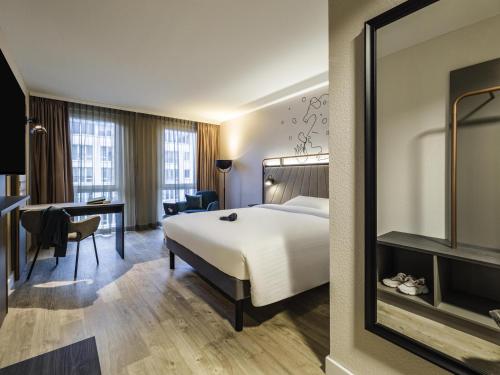 Arcadia Hotel Bielefeld Room Type - Courtyard Superior room with 1 Sweet Bed 160x20 0 by ibis Styles