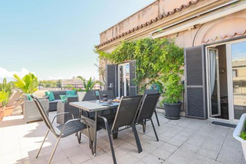 Colosseo Apartment Holiday - Attico al Colosseo a Monti, Rome (photo 4)