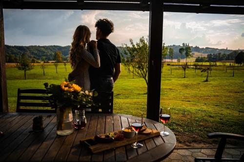 Apartments - Turistična kmetija Vrbnjak