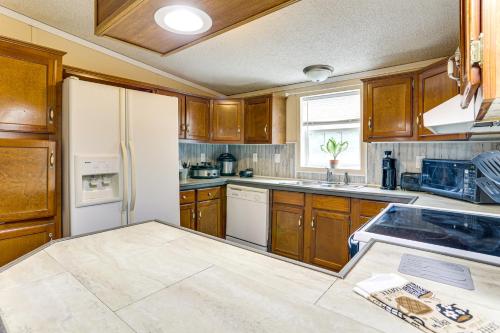 3 Mi to Dtwn Pet-Friendly Farm Retreat in Paris! in ปารีส (เทนเนสซี)