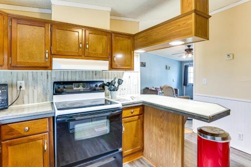 3 Mi to Dtwn Pet-Friendly Farm Retreat in Paris! in ปารีส (เทนเนสซี)