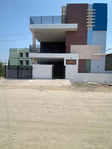 . Kings Nest - Service Apartment Near VIT, Vellore