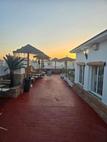 ระเบียง/ชานเรือน, Hostal Nerjasol in เนร์คา