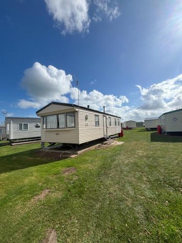 Singh&Leite Family caravan for 6 people
