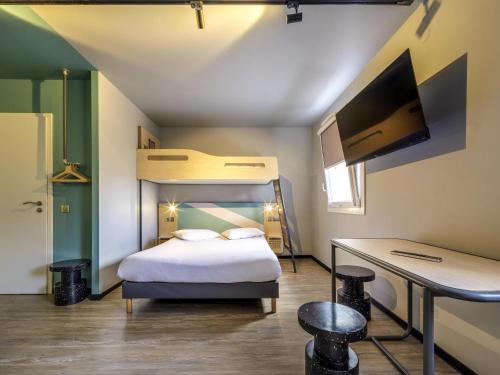 hotel photo