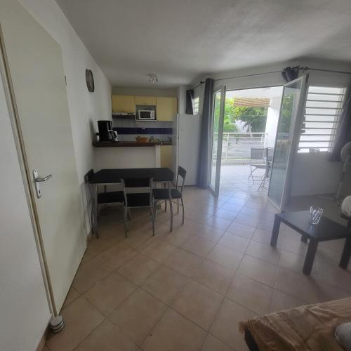 Appartement Personnes à Mobilité Réduite (Appartement Personnes a Mobilite Reduite) in Μπεραρντ