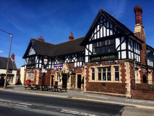 INGRAM ARMS HOTEL, HATFIELD - Accommodation - Doncaster