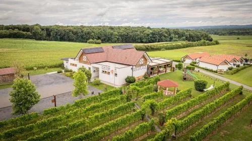 Gustoplatzl in Klöch, Österreich