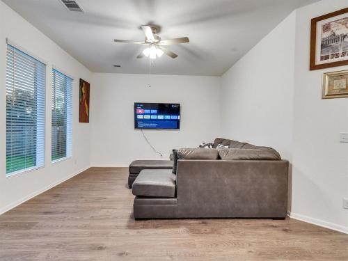 5BR Luxury Sleeps 10 Lake Jackson in Clute (TX)