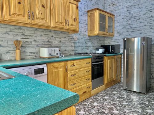 Jawara Kunda Apartments in 圖赫林