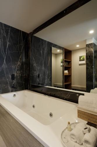 Origen 438 Luxury Boutique Hotel in Guadalajara