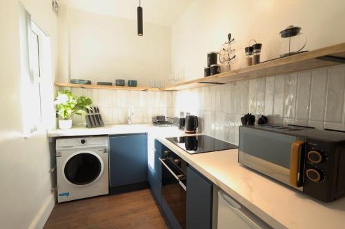 Anfield Stadium Apartment - Perfect Matchday Stay, Liverpool (photo 2)