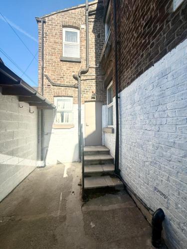 Anfield Stadium Apartment - Perfect Matchday Stay, Liverpool (photo 3)