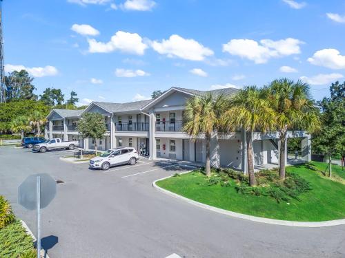Baymont by Wyndham Ocala Suites - 숙소 외관