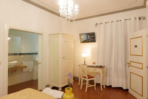 Palazzo Mari suite & rooms b&b - image 4