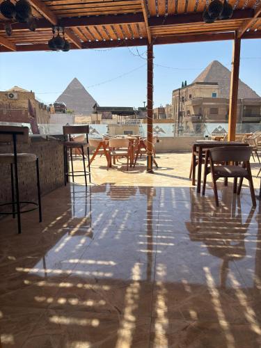 Royal Maktob Pyramids