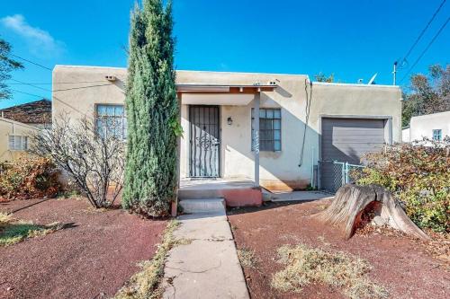 Cozy 1br Casita in Southwest w Wifi! in Albuquerque West
